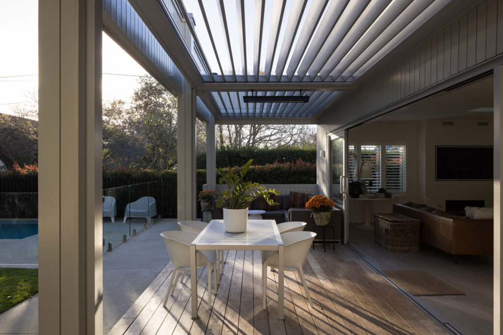 Louvres and balustrades ACMF