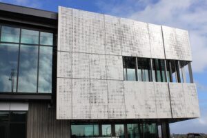 Louvres and screens with ACMF ACM Fabricators