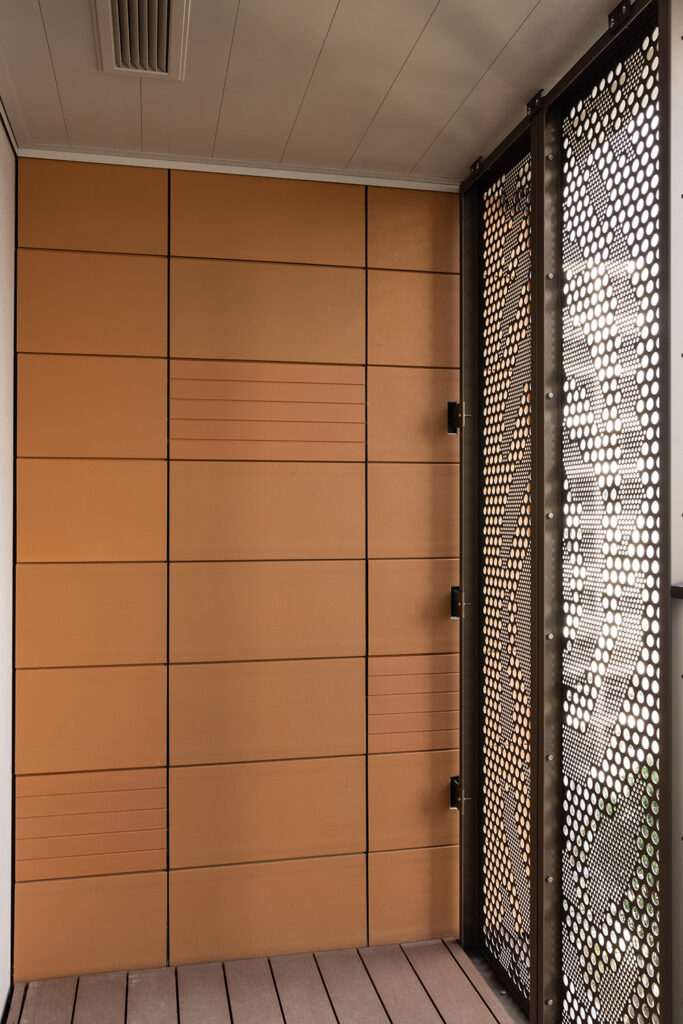 Privacy screens with ACMF